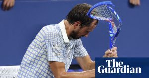 Daneil Medvedev provoacă haos la US Open după o prăbușire la punctul de meci.