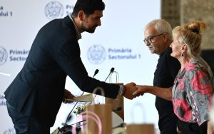 Sector 1 | Zece perechi de soți care sărbătoreau jumătate de secol de căsnicie, recompensate cu un premiu în valoare de 1.500 de lei