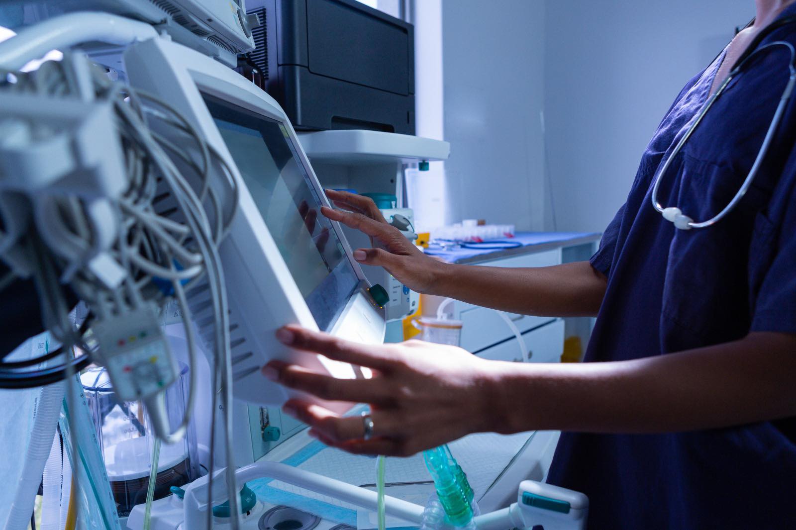 [ad_1] Primarul Capitalei, Stelian Bujduveanu, a anunțat că patru spații medicale libere din sectoarele 1 și 4 vor fi scoase la licitație pe data de 22 septembrie