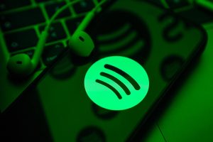 Spotify adaugă creșteri de prețuri, cu promisiuni de funcții noi suplimentare
