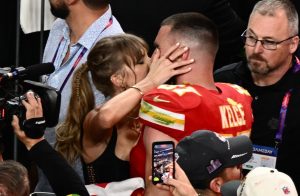 Anunțul logodnei dintre Taylor Swift și Travis Kelce stabilește recorduri pe Instagram cu peste 30 de milioane de aprecieri în doar 24 de oreea noastră”