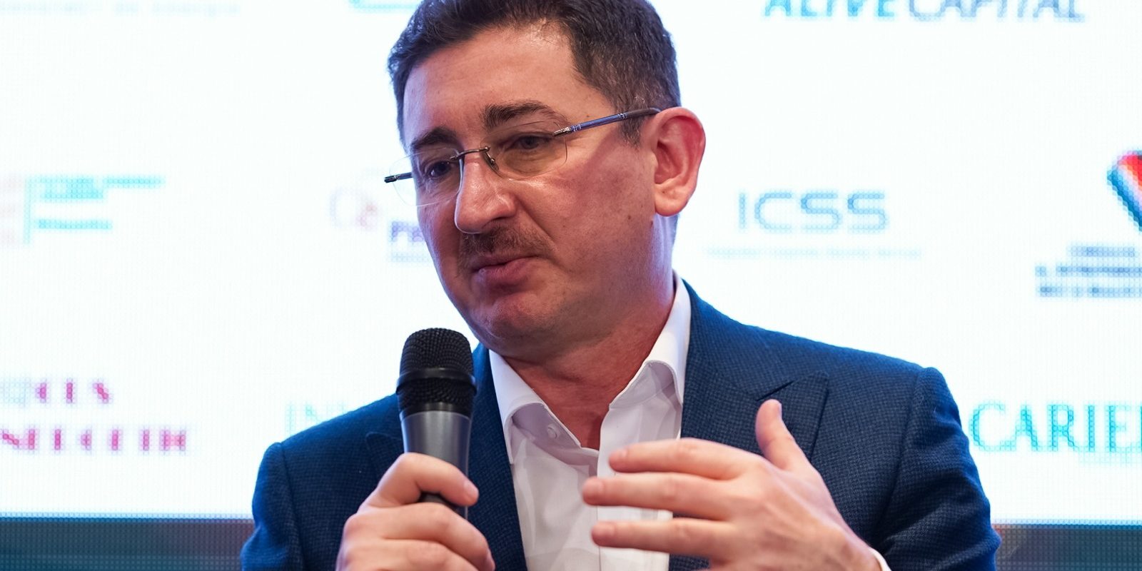 Consiliul Concurenței a aprobat cu anumite condiții achiziția Telekom Romania