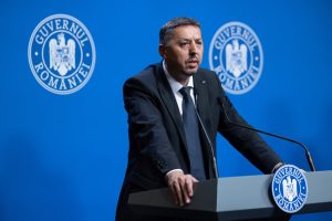 Ministrul Educației afirmă că, fără măsuri de criză, începutul anului școlar cu salarii și burse va fi imposibil de realizat pentru eleviea noastră”