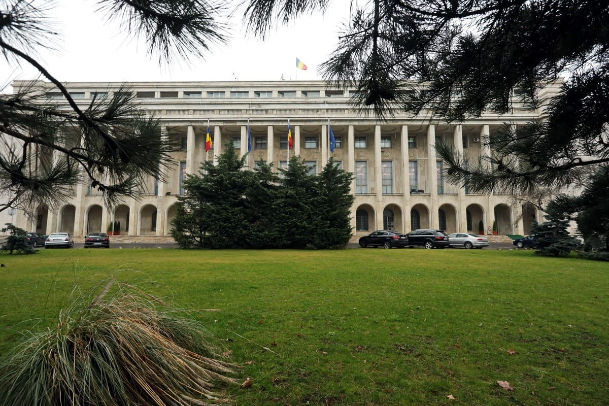 Joi, adunarea guvernului are pe agendă discutarea proiectului de lege