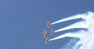 Antrenamentele pentru cel mai grandios show aviatic din România, imagini uimitoare deasupra Capitalei.