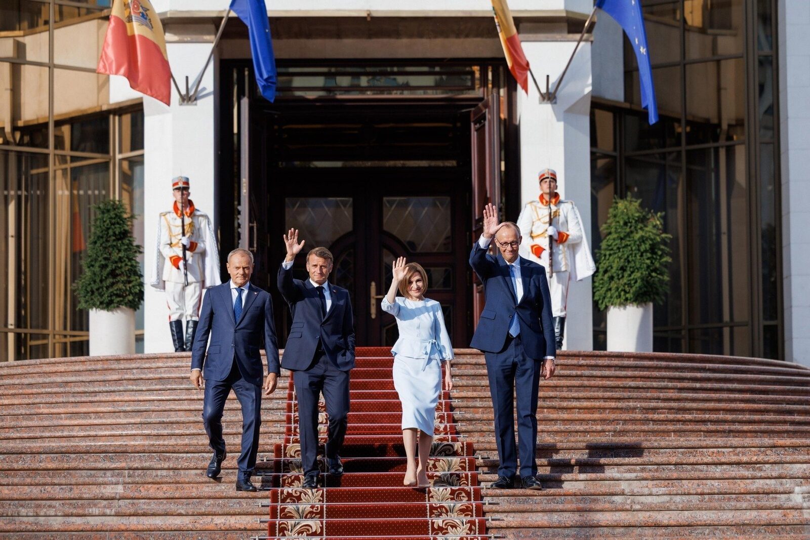 Liderii Merz, Macron și Tusk și-au arătat susținerea pentru aderarea R. Moldova la Uniunea Europeană și au promis sprijin în fața Rusiei, fiind prezenți la Chișinău de Ziua Independenței Moldovei