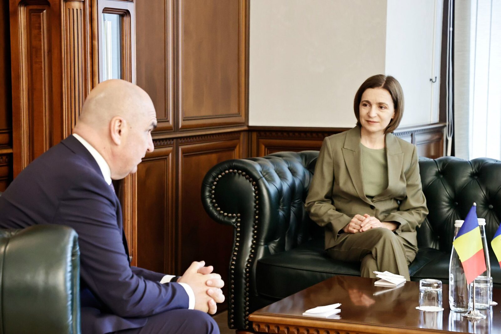 Maia Sandu declara: Romania si Moldova se sustin mutual pentru a dezvolta un viitor european stabilit si prosper.