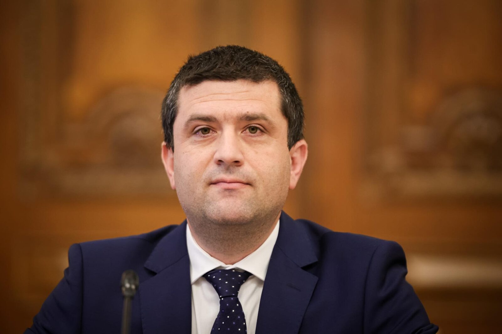 Miruţă: Indivizii doritori de a prelua funcții de conducere în cadrul corporațiilor de stat pot încărca CV-ul pe portalul Ministerului Economiei.