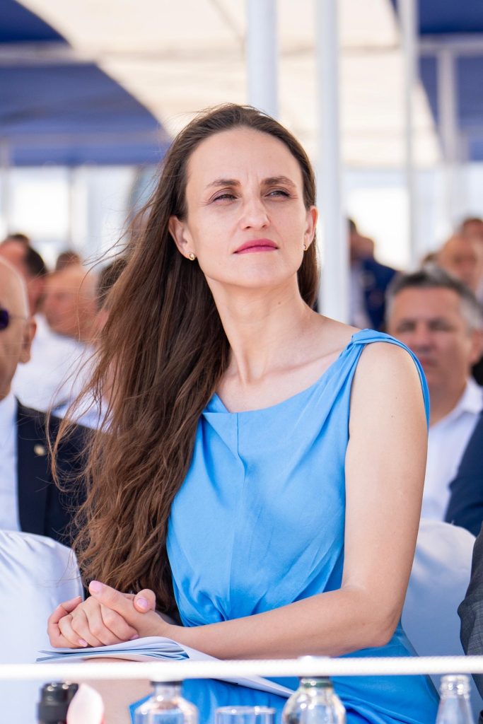 Oana Țoiu: Există o distincţie semnificativă între negocierile sub amenințarea