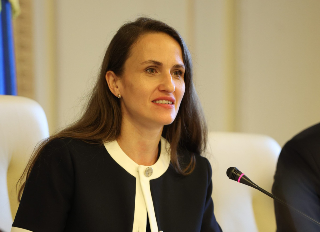 Oana Țoiu: S-ar putea ca șeful de stat să viziteze