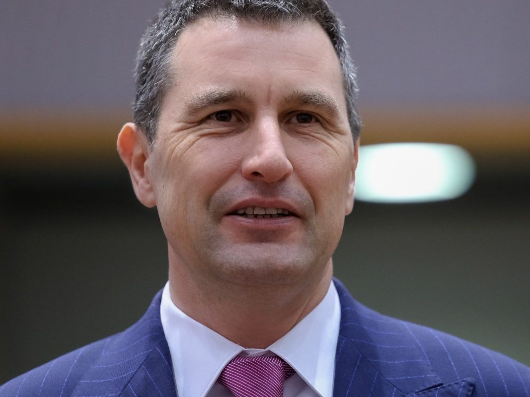 Tanczos Barna: Se propune interzicerea cumulării pensiei cu venitul salarial,