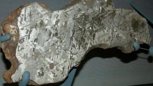 Oamenii de știință au sintetizat un diamant dintr-un meteorit, mai dur decât cele terestre
