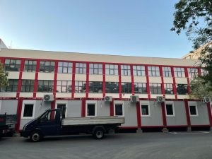 Programul elevilor de la cea mai mare școală din București, Școala Gimnazială nr. 195, nu este încă stabilit cu o săptămână și jumătate înainte de startul anului școlarea noastră”