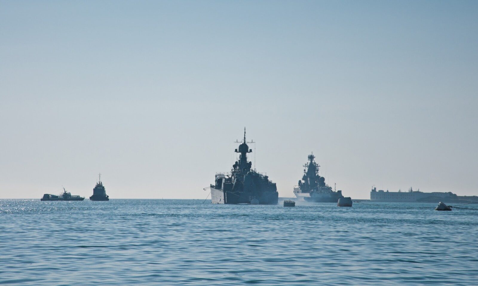 Venezuela orchestrează trimiterea de nave militare și drone în apele sale teritoriale în contextul mobilizării anunțate de SUA în zonă