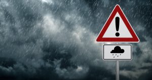 AVERTIZARE ANM: Furtuni intense, vânt și grindină – cod portocaliu și galben. Zonele afectate.
