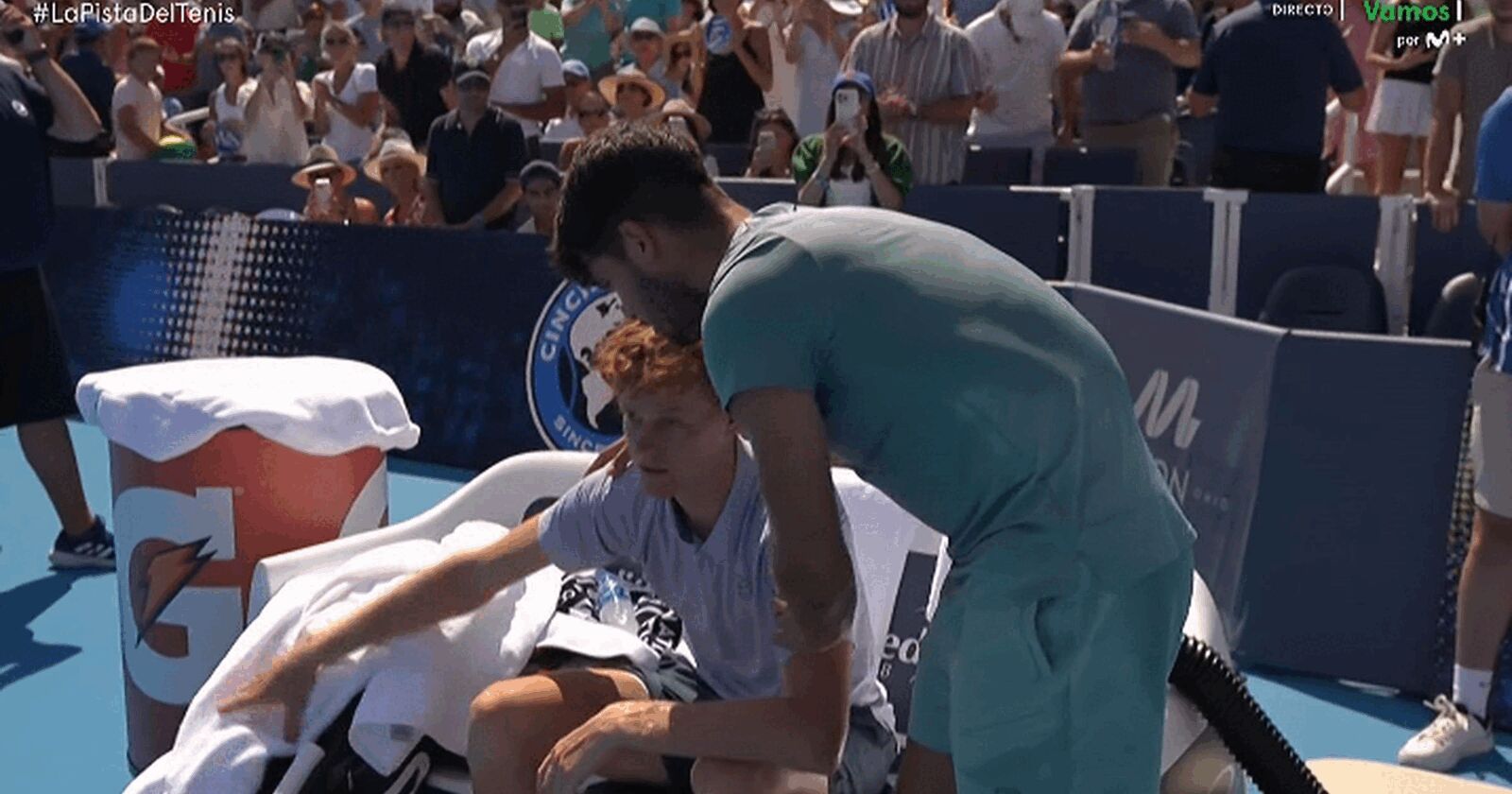 Jannik Sinner s-a retras din finala de la Cincinnati cu Alcaraz, în setul inaugural! Ce s-a întâmplat?