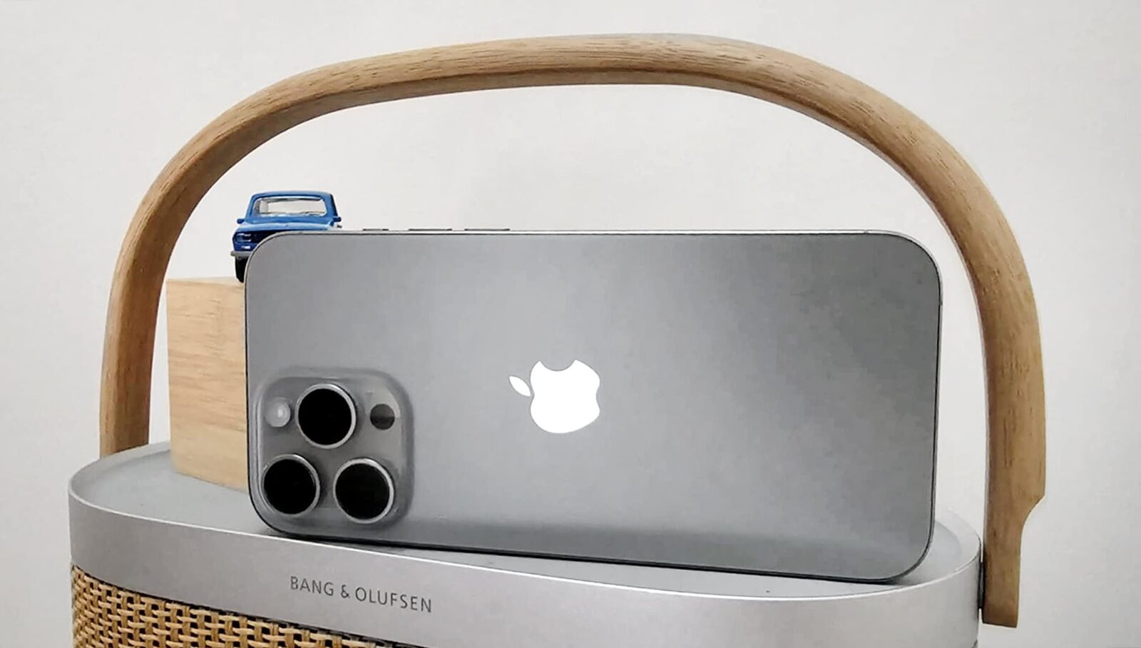 [ad_1] Dincolo de speculațiile din piață, lansarea unui iPhone pliabil devine tot mai reală, după ani de zvonuri și așteptări