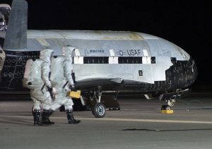 Avionul secret X-37B decolază într-o nouă misiune, echipat cu un „GPS cuantic”