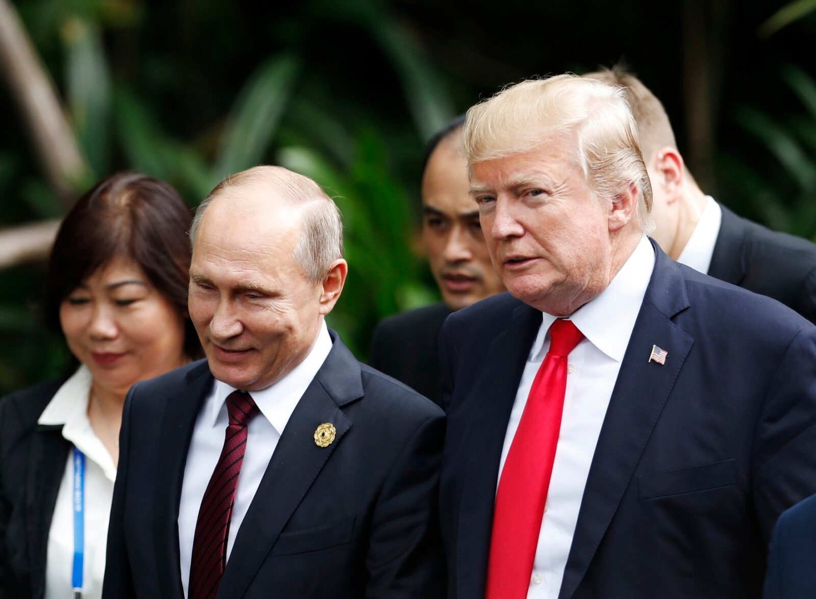 [ad_1] Președintele Statelor Unite, Donald Trump, a declarat că ideea liderului rus Vladimir Putin de a păstra voluntar limitele asupra armamentului nuclear strategic „pare o idee bună”