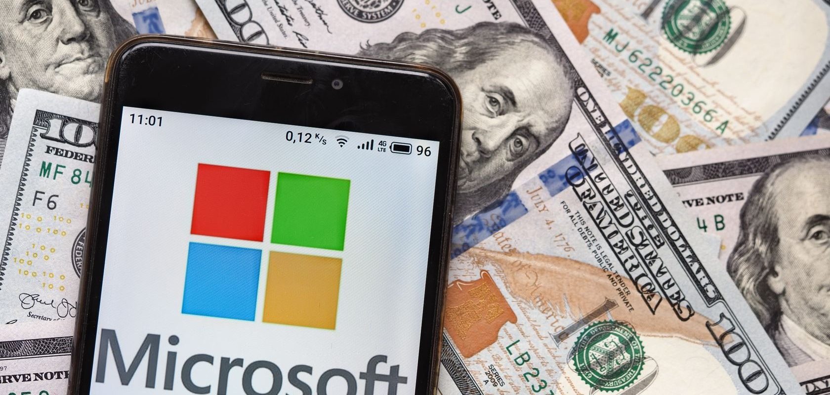 salariu-microsoft.jpg