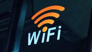 Pericolul conexiunilor Wi-Fi publice pentru siguranța datelor personale