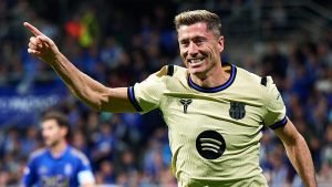 Lewandowski, pe teren, iar Yamal parte din echipă