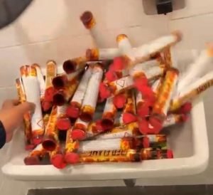 Obiecte pirotehnice descoperite ascunse în sistemul de instalații sanitare al stadionului din Ploiești înaintea meciului de fotbal dintre Petrolul și Rapid București