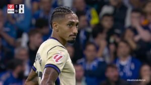 Barcelona scapează de un moment de panică major.