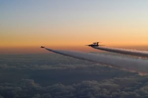 Rusia neagă acuzațiile de încălcare a spațiului aerian al NATO, calificându-le drept nefondate, după ce fostul președinte Trump a sugerat doborârea avioanelor rusești în astfel de situații și acuzațiile au fost urmate de declarații despre o „mare isterie”