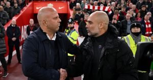 Pep Guardiola a reacționat vehement la vorbele lui Arne Slot despre Isak ca cel mai bun atacant din lume.