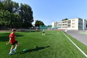 Sector 6 | Primăria facilitează accesul în curțile școlilor și liceelor pentru utilizarea terenurilor de sport