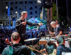 A șasea ediție a Festivalului Pieța George Enescu se desfășoară în perioada 17-21 septembrie. Calendarul integral al evenimentului este disponibil aici.