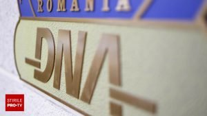 Fraudă fiscală de proporții: DNA examinează un prejudiciu de 90 de milioane de lei, percheziții efectuate în 9 județe.