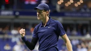 Sinner învinge pe Musetti în 3 seturi și avansează în semifinalele US Open