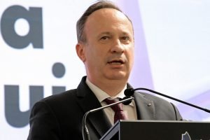 Conducerea centrală poate fi reorganizată prin deciziile premierului și ale miniștrilor. În caz contrar, este doar „promovare politică”, afirmă Câciu.