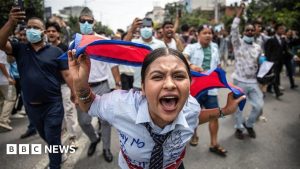 Premierul Nepalului demisionează pe fondul protestelor anticorupție legate de „nepoții” făcuți funcționari.