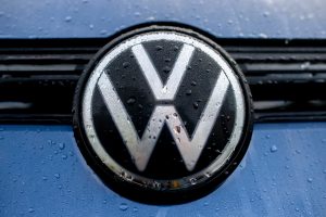 Volkswagen planifică o investiție de până la un miliard de euro în IA până în 2030