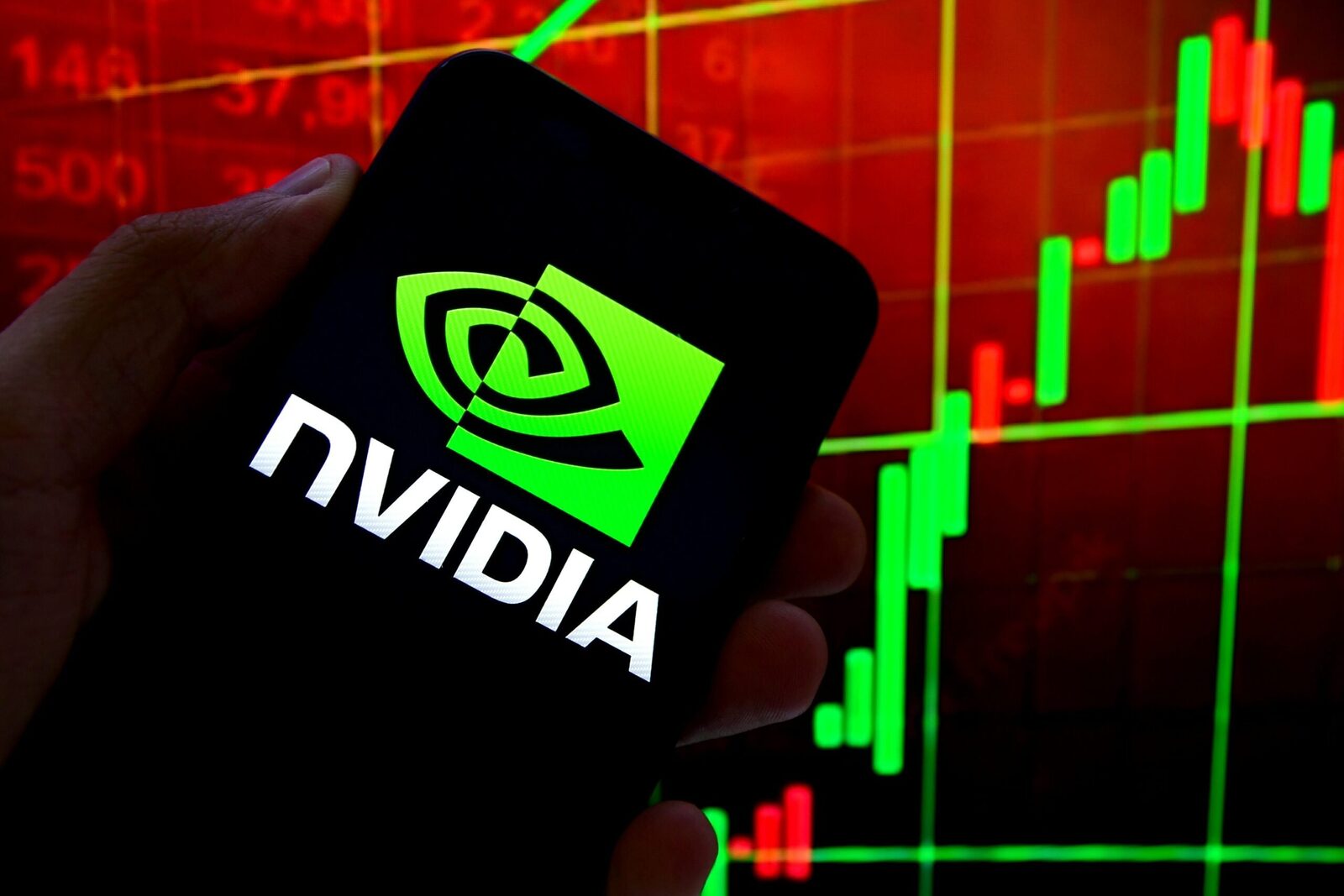 [ad_1] Nvidia a anunțat o investiție semnificativă în OpenAI, principalul creator al ChatGPT, pentru a susține dezvoltarea infrastructurii de inteligență artificială