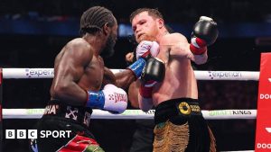 Canelo versus Crawford: Terence Crawford își scrie istoria devenind campion unificat la trei categorii de greutate.