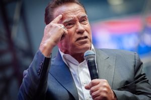 Arnold Schwarzenegger răspunde discursului lui Donald Trump despre clima la ONU.