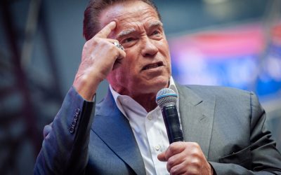 Arnold-Schwarzenegger-shutter_Descopera-scaled.jpg