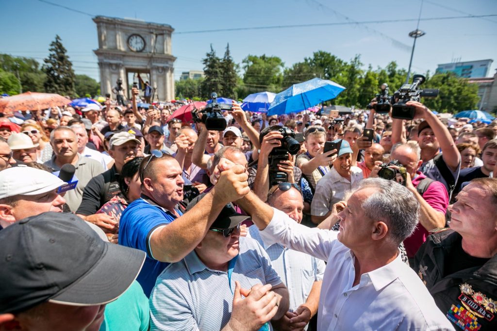 Autoritățile grecești au suspendat extrădarea lui Vladimir Plahotniuc, conform Procuraturii