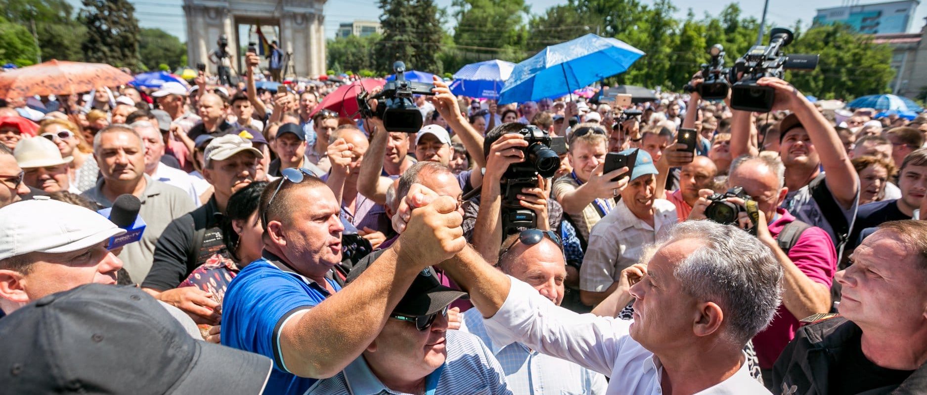 Autoritățile grecești au suspendat extrădarea lui Vladimir Plahotniuc, conform Procuraturii