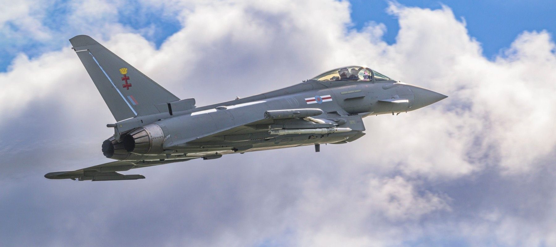 Avion-Typhoon-Royal-Air-Force.jpg