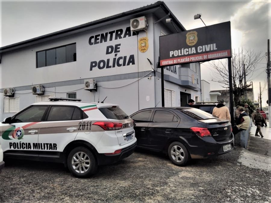Homem ameaça a mãe de morte, provoca danos em ambiente de trabalho da ex-mulher e é preso em Turvo