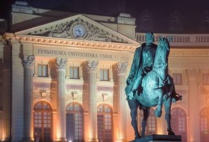 Festivalul Internațional de Poezie din București, cu participarea a peste 30 de țări și invitați de seamă precum Ana Blandiana, Nora Iuga și Radu Vancu, începe luniea noastră”