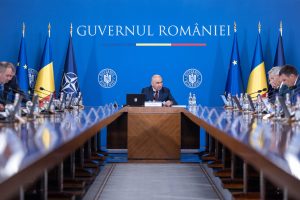 Bolojan anunță: Limita de pensionare pentru judecători va fi majorată gradual până la 65 de ani, pensionul fiind de 70% din salariul inițial.