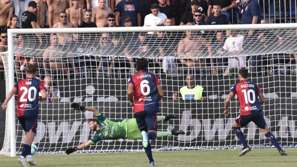 Cagliari-Frosinone 1-1 alla fine del primo tempo