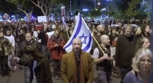 Mii de israelieni protestează la Tel Aviv pentru un acord de eliberare a ostaticilor din Gaza
