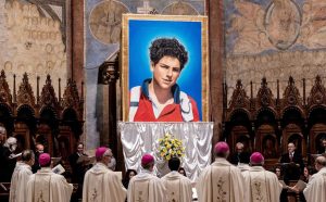 Carlo Acutis, declarat sfânt de către Vatican